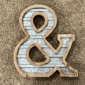 Hobby Lobby Wall Decor & Symbol